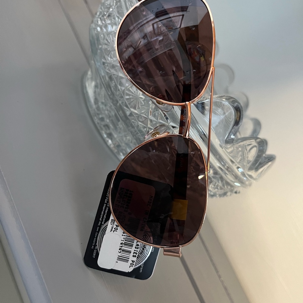Rose Gold Aviator Sunglasses